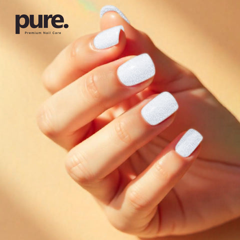 Pure Gel Cat Eye Premium Nail Polish Midnight Ivy 15ml